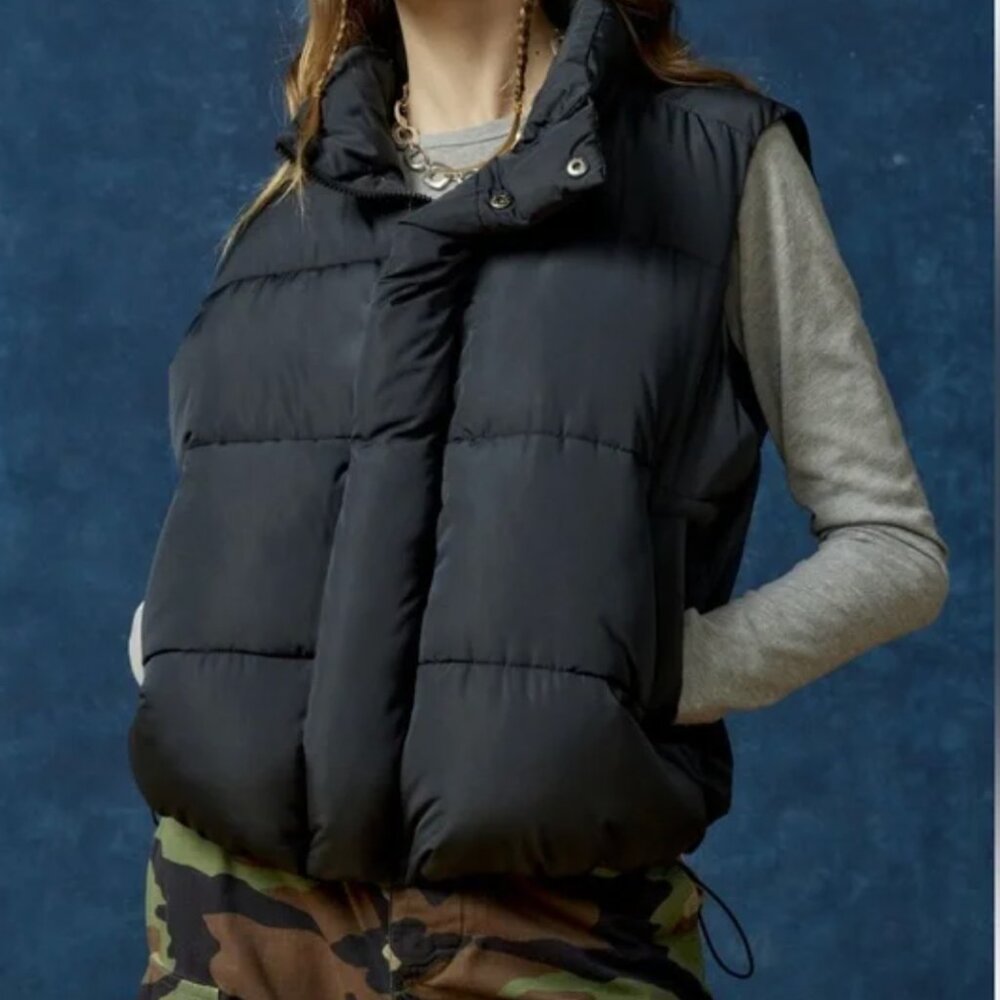 BDG Urban Outfitters Pia Puffer Vest (L)